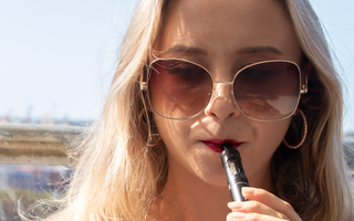 E-Cigarettes could help women quit smoking